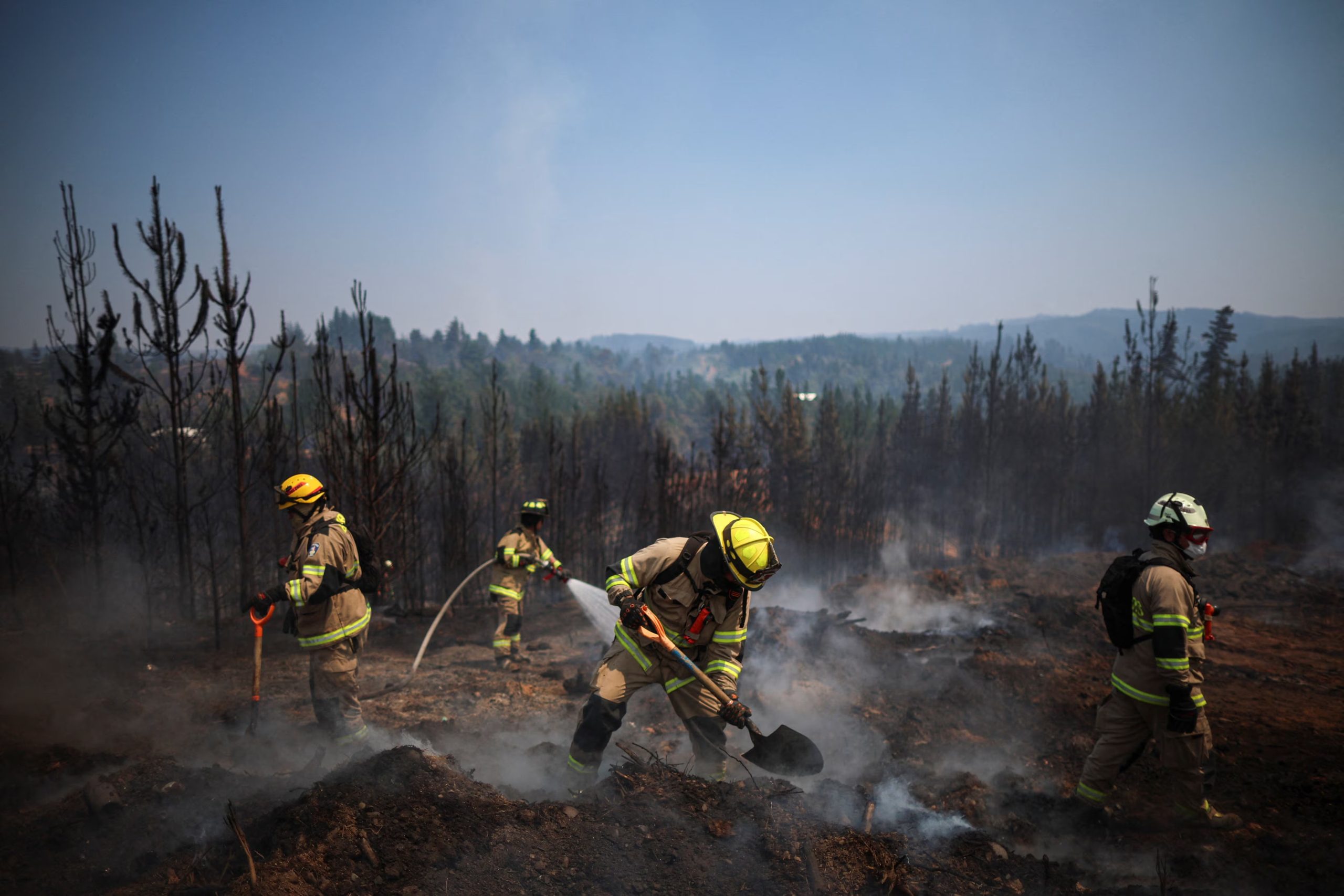 Chile sufrió incendios devastadores en Ñuble y Bio-Bío, con al menos 21 muertos y más de 50.000 evacuados, según datos oficiales./Archivo REUTERS/Adriano Machado