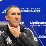 “El equipo tuvo un funcionamiento correcto”: Vicente Sánchez, DT de Emelec, analizó el debut de su equipo