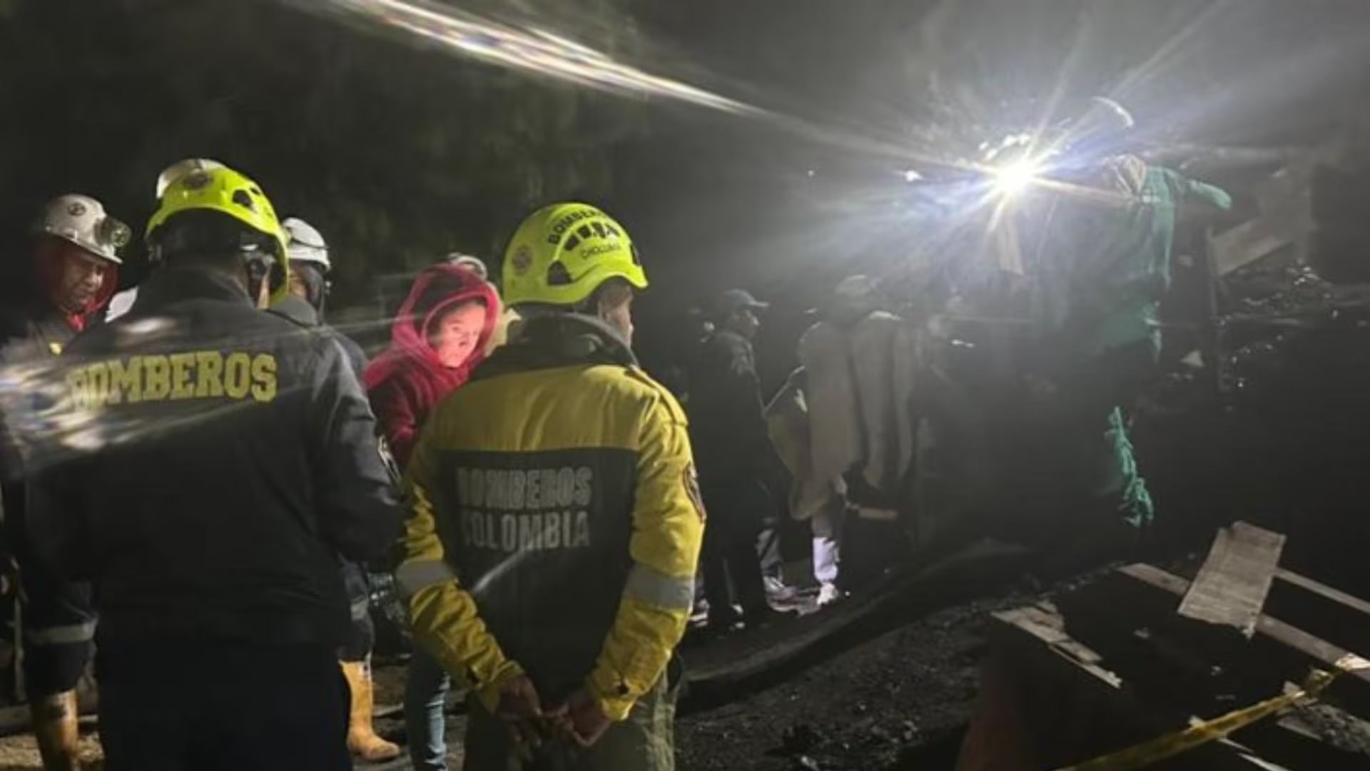 Seis mineros atrapados en mina de Guachetá, Cundinamarca - crédito Bomberos de Cundinamarca