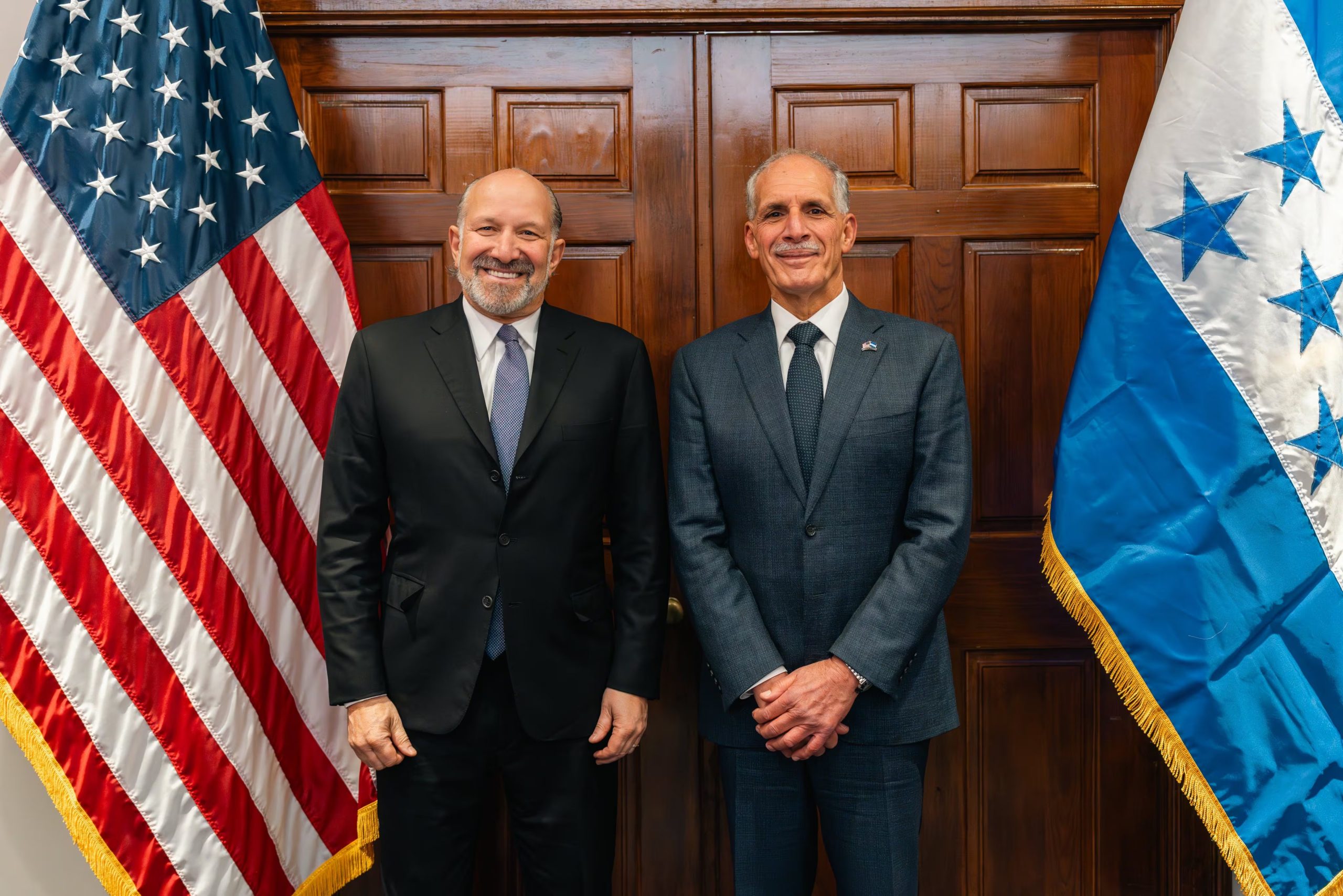 Tito Asfura y Howard Lutnick durante la reunión en la Secretario de Comercio, (Washington, Estados Unidos)