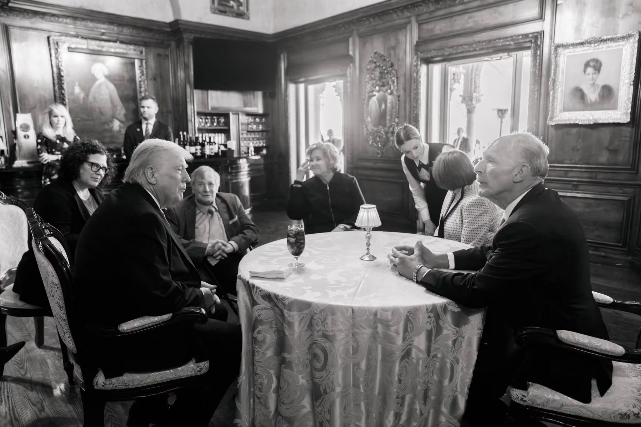 Primeras imágenes del encuentro entre el Presidente de Honduras Nasry Juan Asfura y el Presidente de los Estados Unidos Donald Trump en Mar-a-Lago. (Cortesía: Casa Presidencial de Honduras)