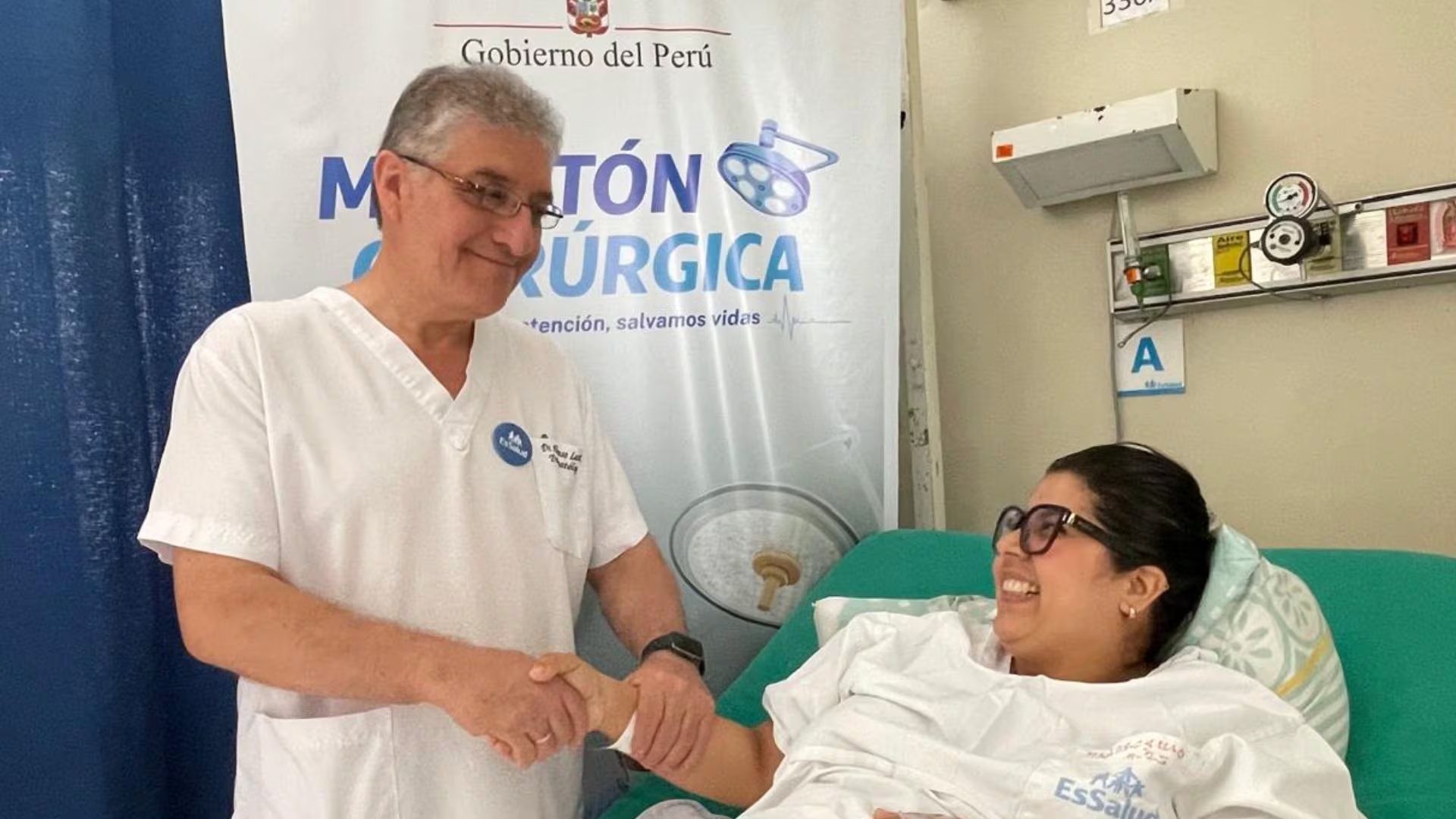 Darián Rosmargo Doimontes, de 29 años, recuperó la movilidad y la esperanza tras una cirugía de reemplazo total de cadera en el Hospital Nacional Alberto Sabogal Sologuren - Créditos: Essalud.