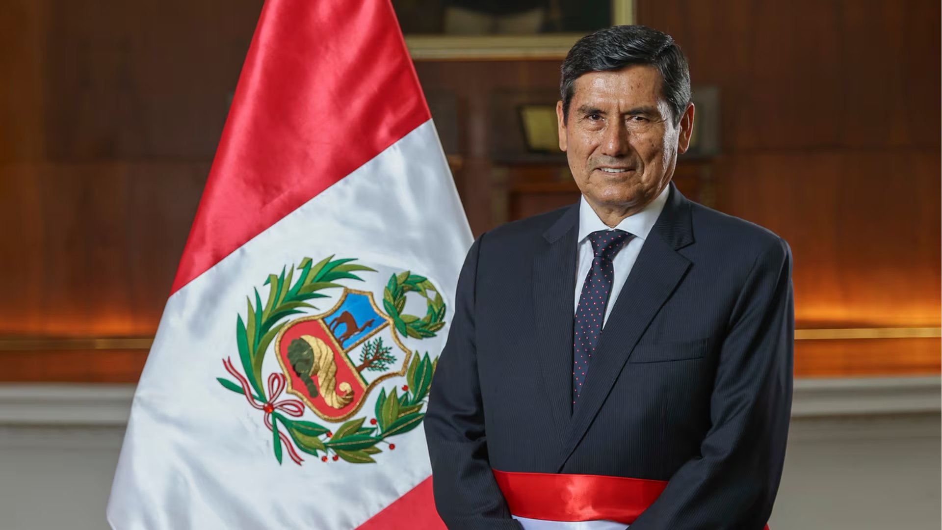 Luis Arroyo asume el Mindef: exgeneral con experiencia en el VRAEM liderará la defensa nacional. (Foto: Presidencia de la República)