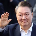 Cadena perpetua para ex presidente surcoreano Yoon Suk Yeol