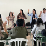 Taller de Lengua de Señas fortalece competencias inclusivas en la comunidad educativa del Distrito Loja