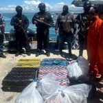 Cocaína valorada en USD 78 millones arriba al puerto de Manta tras ser localizada en altamar