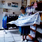 Entre agujas, hilo y memoria: seis generaciones mantienen vivo el bordado de Zuleta desde hace 126 años