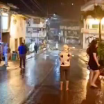 12 viviendas afectadas y calles cubiertas de lodo por desbordamiento del río Salvias en Zaruma