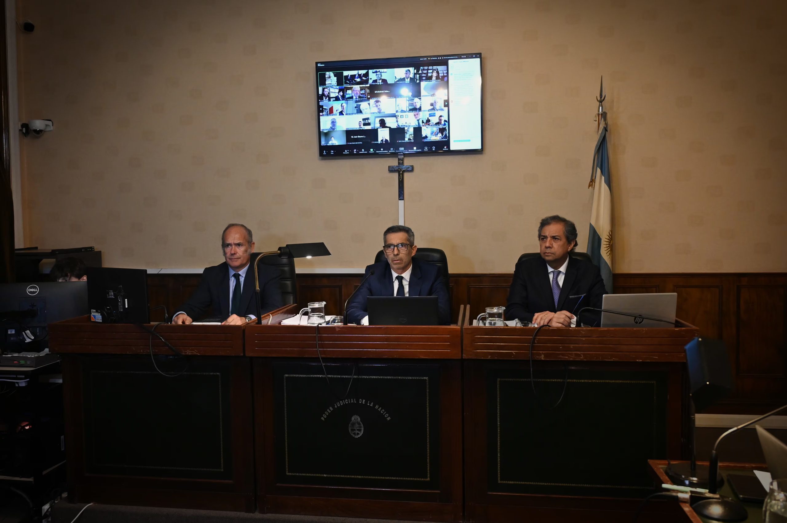 Los jueces del Tribunal Oral Federal 7 Germán Castelli, Enrique Méndez Signori y Fernando Canero Fotografía: RS Fotos