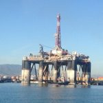 Petróleo Brent cae a 96 dólares ante posible tregua en Medio Oriente