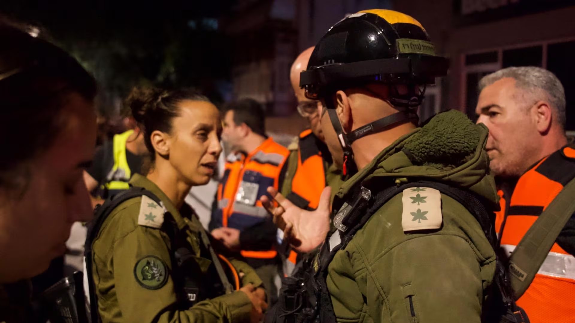 Las fuerzas del Comando del Frente Interno en acción tras el ataque iraní (@idfonline)