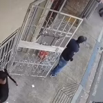 Camión sin control arrolla a un hombre y choca contra vivienda en Bastión Popular