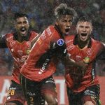 A FASE DE GRUPOS: Deportivo Cuenca goleó a Libertad y avanza en la Copa Sudamericana