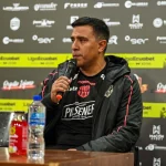 César Farías: “Pareciera que ya estuviésemos eliminados, pero esto termina en diciembre”