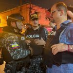 Ministro del Interior acompaña operativos antidelincuenciales previo al toque de queda en Guayaquil