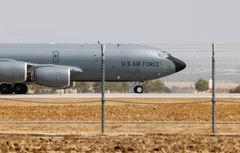 FOTO DE ARCHIVO: Un Boeing KC-135 