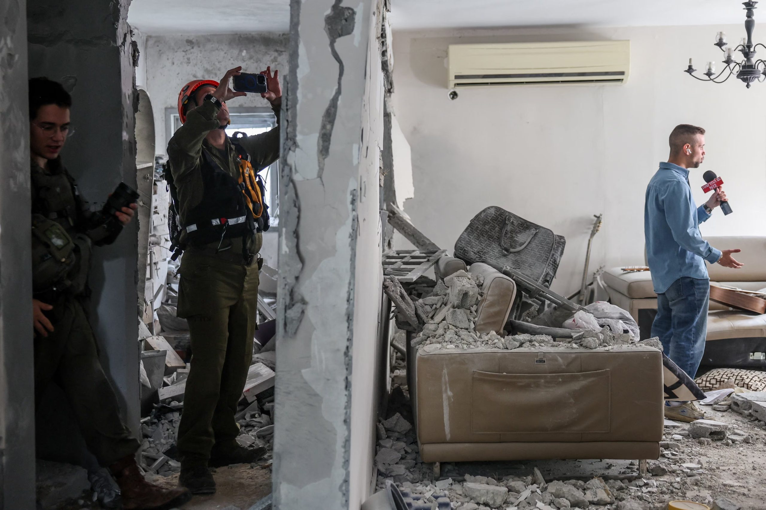 La guardería se encontraba vacía por el cierre escolar durante el Shabat, evitando víctimas (Reuters)