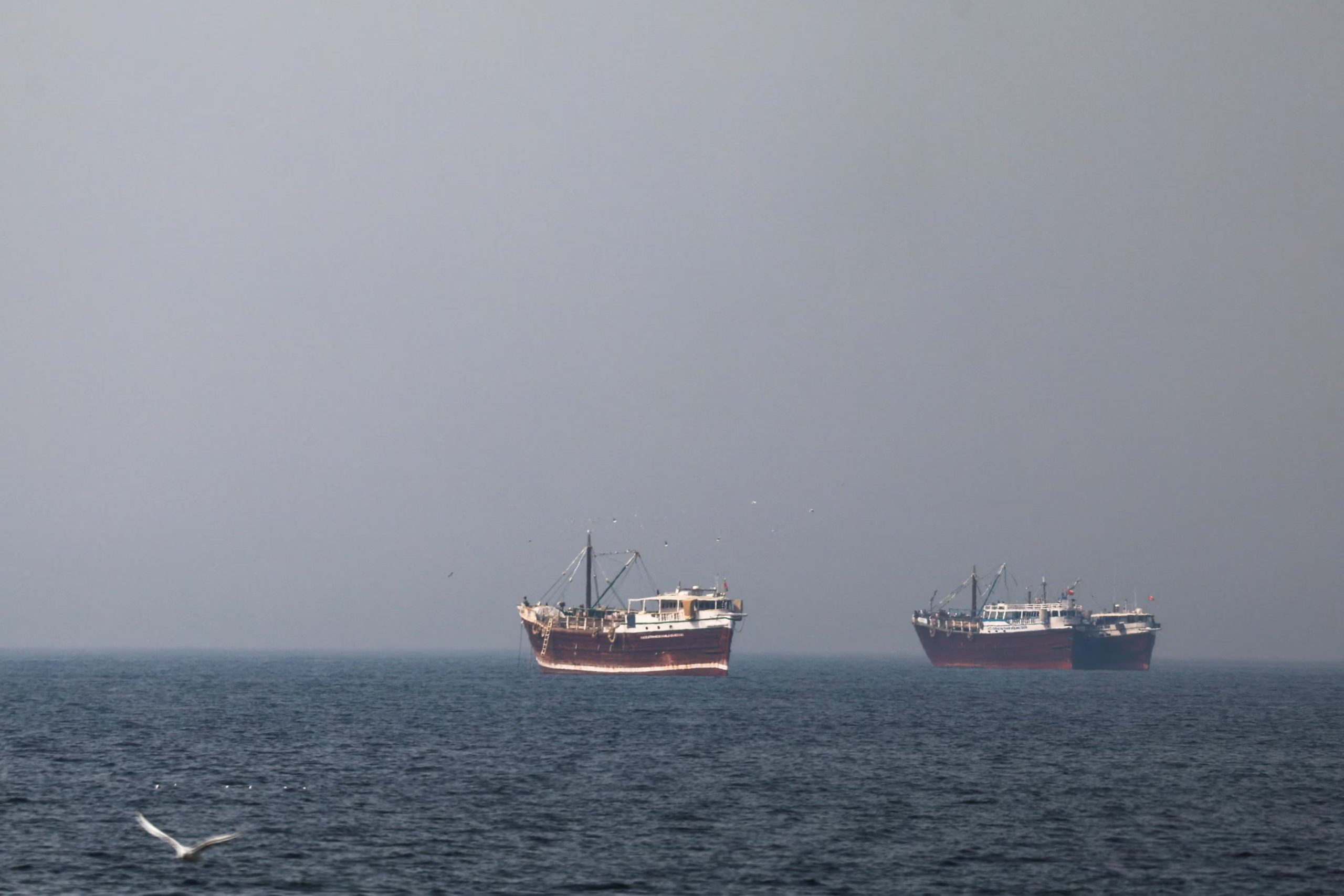 El tráfico de petroleros por el estrecho ha caído un 90 por ciento respecto a los niveles previos a la guerra (REUTERS/Amr Alfiky)