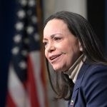 Machado confirma su retorno a Venezuela para concretar la transición