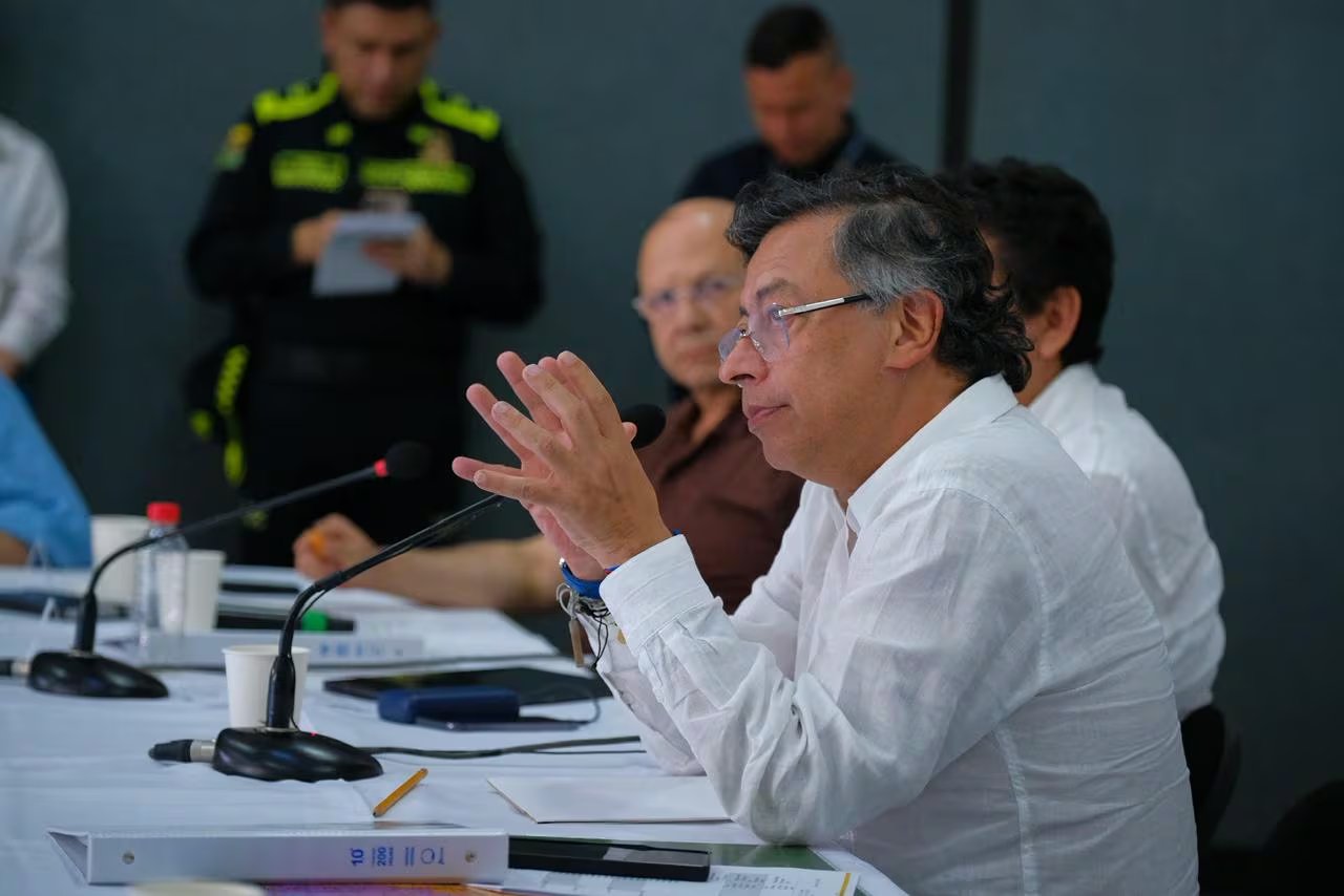 Durante el Consejo de Ministros en Montería, Petro detalló que querían asesinarlo en una aeronave junto a su familia - crédito Presidencia