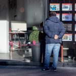 Tensiones en Irán podrían moderar el precio de vivienda en 2024