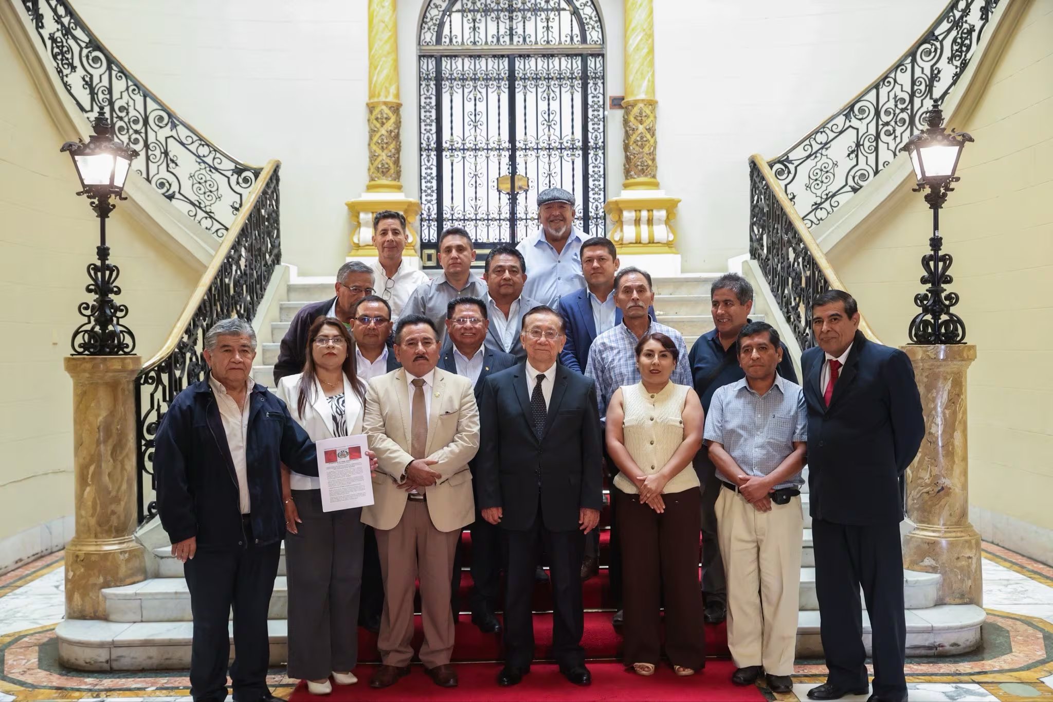 Durante la reunión con Fedunpe, el Ejecutivo reiteró su compromiso en la lucha contra la inseguridad. Foto: Presidencia del Perú