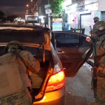 Toque de queda en Guayaquil: operaciones militares dejan 52 aprehendidos y decomiso de combustible