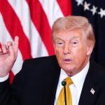 Trump afirma que tendría «el honor» de «tomar o liberar» a Cuba