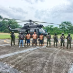 Fuerzas Armadas detienen a tres personas e inhabilitan maquinaria en operativo contra minería ilegal en Alto Punino