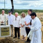 Ambiensa y Corporación Guayaquil dan un paso trascendental con la colocación de la primera piedra del Centro Comercial “La Estación I – Sucre Pérez Baquerizo”