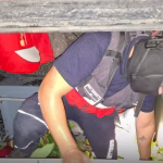 Un muerto y doce heridos tras choque y volcamiento de bus en Quinindé, Esmeraldas