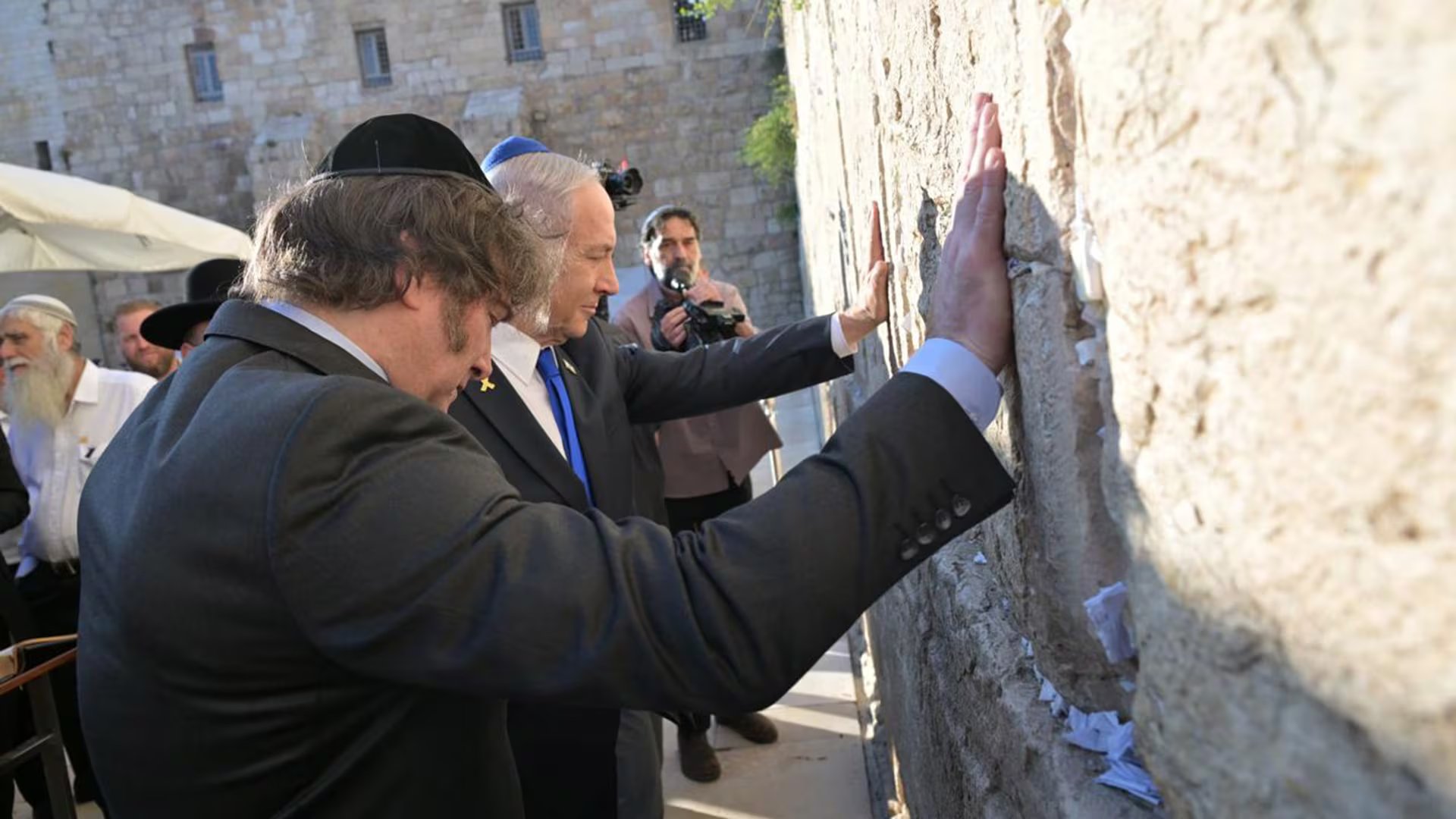 Milei visitó el Muro de los Lamentos en Jerusalen