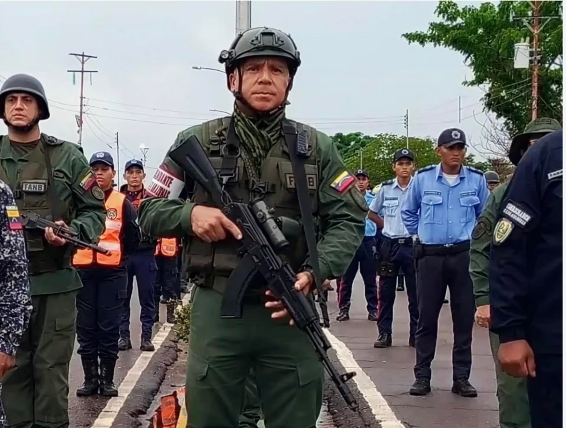 El General de Brigada Rafael Simón García Fernández fue el oficial de más alto rango detenido en el grupo de los once militares
