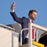 Escalada en Medio Oriente: Israel ataca en Líbano y el crudo se dispara