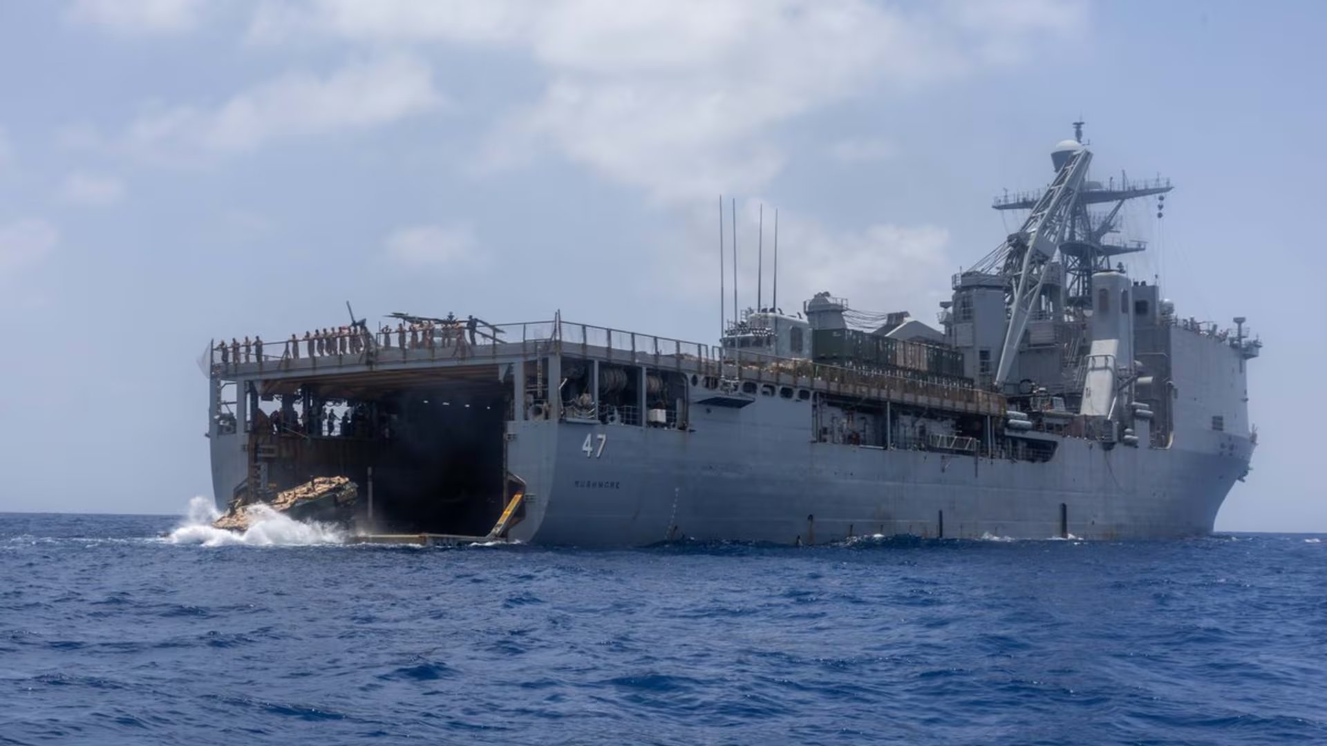 Estados Unidos intensificó sus maniobras militares frente al estrecho de Ormuz (@CENTCOM)