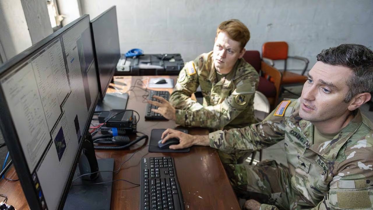 Expertos destacan que la recopilación de información en tiempo real otorga ventaja a Estados Unidos en la identificación de actividades ilícitas cerca de Cuba (X: @NAVSOUS4THFLT)