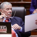 Condenan a Fernando Rospigliosi por difamación contra Delia Espinoza