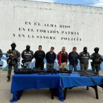 Cuatro detenidos por presunto tráfico de armas en Azuay