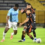 IGUALDAD EN LA ALTURA: U. Católica y Emelec dividieron honores en el partido postergado