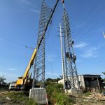 CNEL señala que ejecutan trabajos programados en Guayas para evitar fallas derivadas del incremento de la demanda energética por el calor