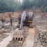 Campamento de minería ilegal y maquinarias inhabilitados en Esmeraldas, en la frontera norte