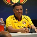 Golpe económico para Barcelona SC: CONMEBOL sanciona a César Farías y al club tras duelo ante Cruzeiro