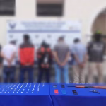 Operativo en el Centro Histórico de Quito detiene a cinco integrantes de ‘Los Lobos’ con armas y drogas