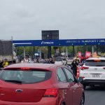 Control de tránsito se intensifica en vía a la costa por feriado: más de 11.000 autos por día se estima que salgan por peaje de Chongón