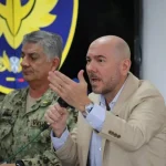 Toque de queda permitió golpear finanzas del crimen organizado, según ministro de Defensa