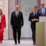 Cumbre en Francia exige paso libre y sin peajes en el Estrecho de Ormuz