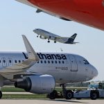 Lufthansa cancela 20.000 vuelos por encarecimiento de combustibles