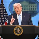 Trump arremete contra figuras conservadoras por conflicto con Irán