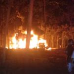 Incendio en poliducto tras presunta perforación ilegal en Quinindé