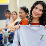 Zona 8 entrega más de 69.000 kits de uniformes escolares previo al inicio de clases Costa–Galápagos 2026–2027